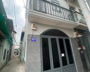 Nhà bán Quận 12, Đường Hiệp Thành 17, diện tích 3,2 x 6m đúc 1 lầu, giá 1 tỷ 150tr.
