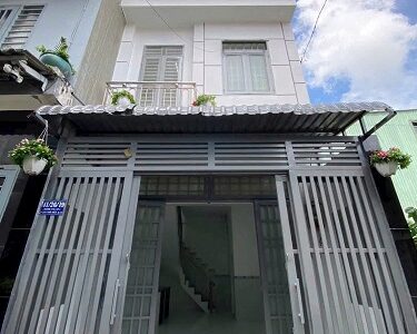 Nhà bán Quận 12, đường TTH20, diện tích 4 x 9m đúc 1 lầu, giá 3 tỷ 350tr.