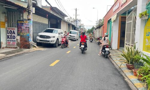 Nhà bán mặt tiền, đường Hiệp thành 06, Quận12 diện tích 5,2 x 20m, giá 6,5 tỷ.
